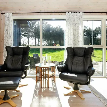Dom wakacyjny Three-bedroom Holiday In 33 Løkken